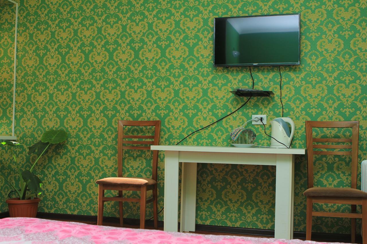 بيشكيك Holiday Hostel House المظهر الخارجي الصورة