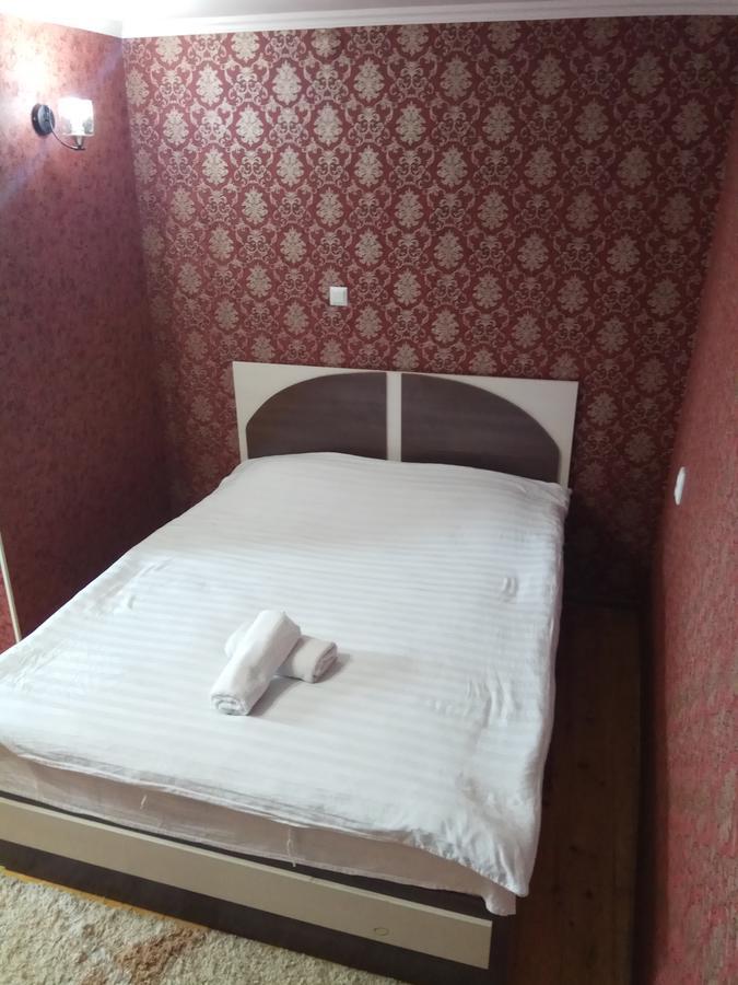 بيشكيك Holiday Hostel House المظهر الخارجي الصورة